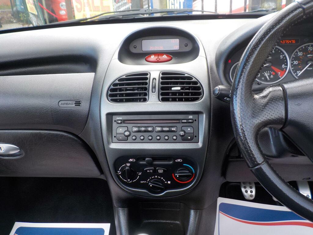 Peugeot 206 CC 1.6 16V Quiksilver Silver #15