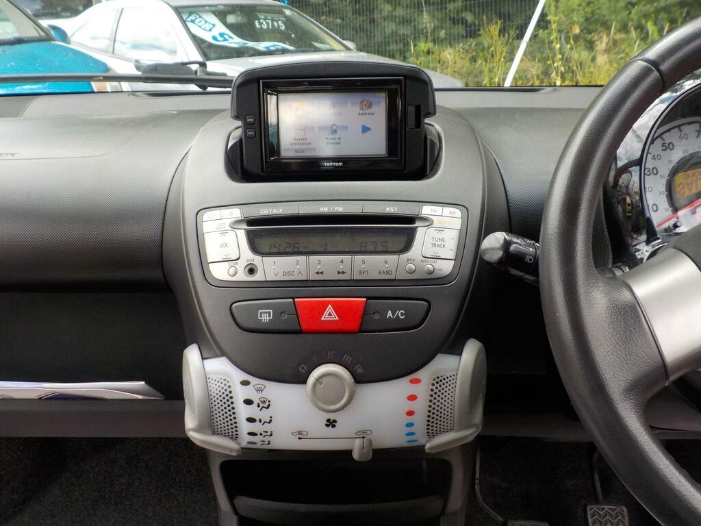 Toyota Aygo Vvt-i Move With Style Black #13