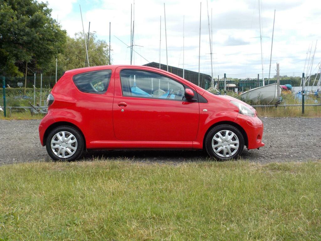 Toyota Aygo 1.0 Vvt-i Move Euro 5 Green #6