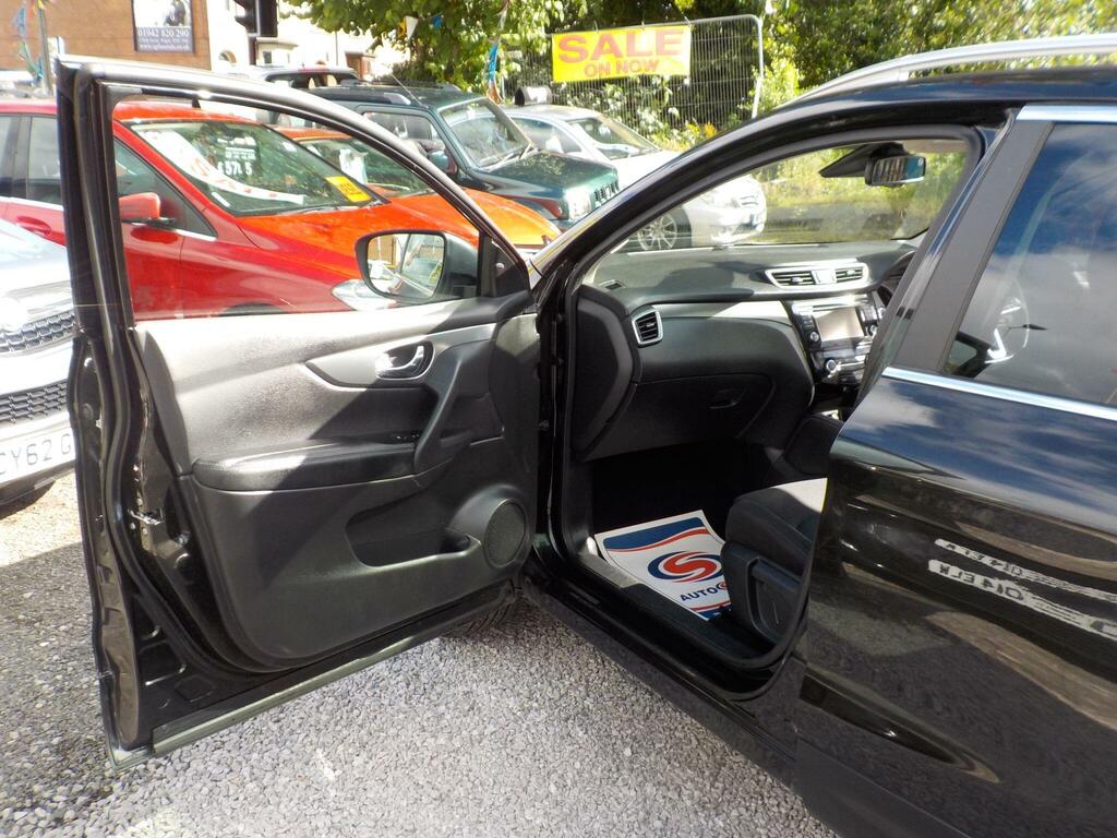 Nissan Qashqai 1.5 Dci N-connecta Black #29
