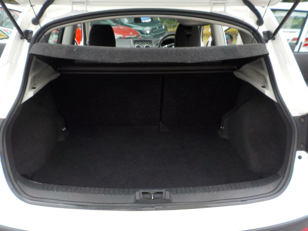 Nissan Qashqai Dci 360 Suv White #21