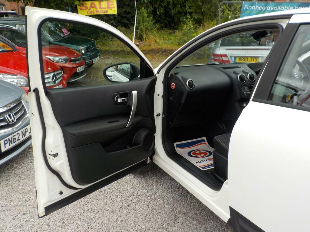 Nissan Qashqai Dci 360 Suv White #26