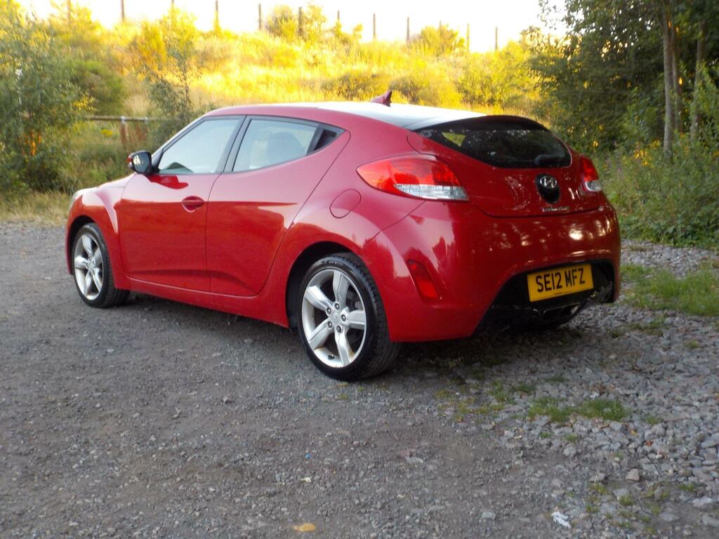 Hyundai Veloster 1.6 Gdi Euro 5 Red #3
