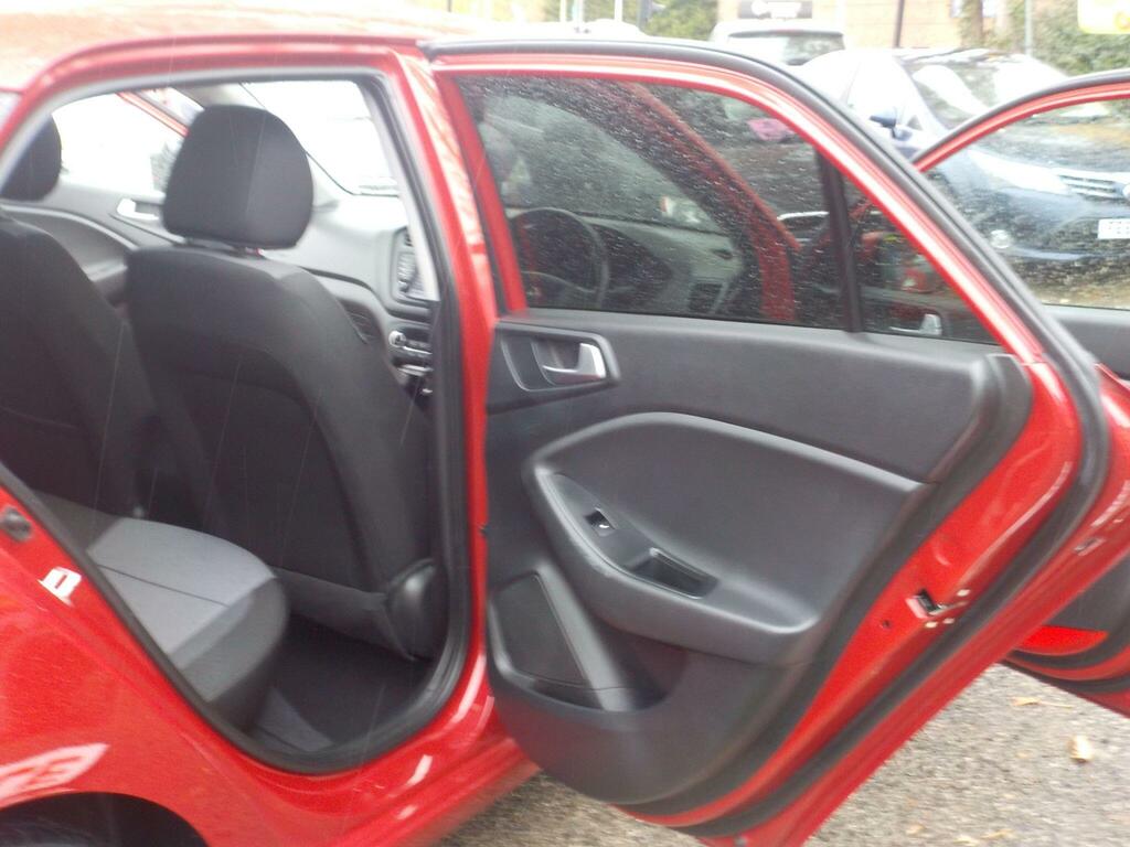 Hyundai I20  White #21