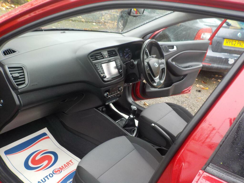 Hyundai I20  White #11