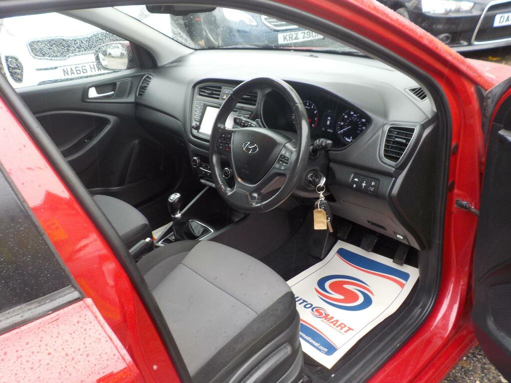 Hyundai I20  White #10