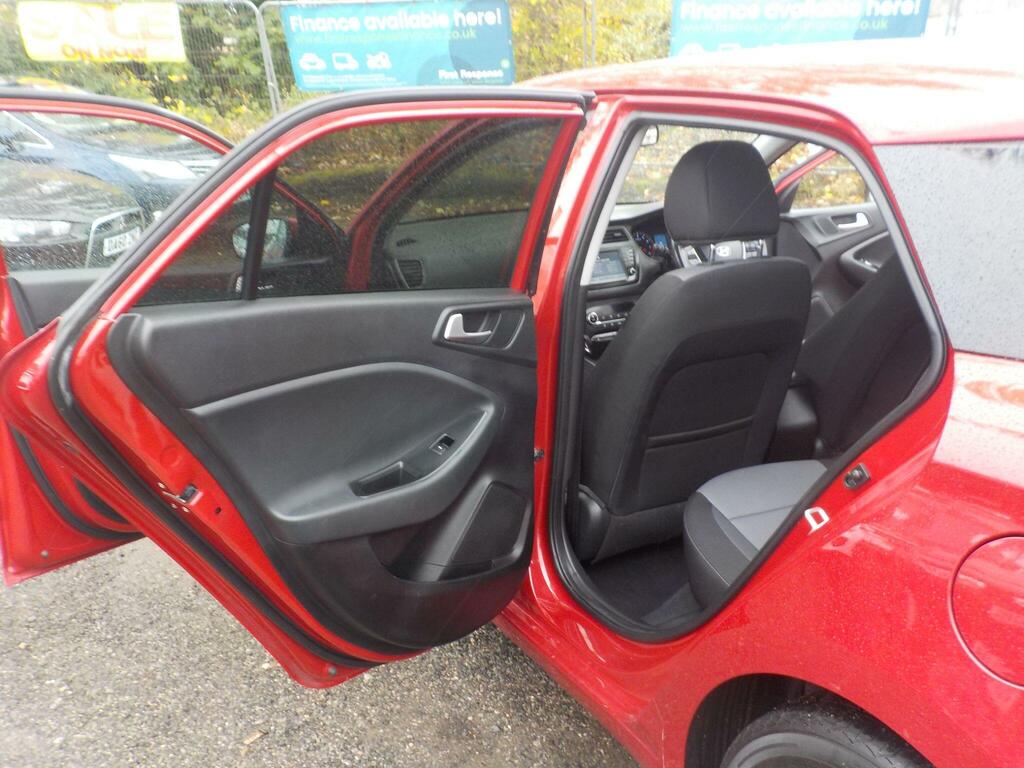 Hyundai I20  White #25