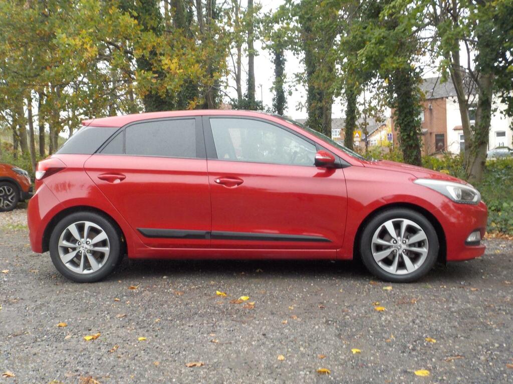 Hyundai I20 1.2 Premium Se Nav Euro 6 Red #6