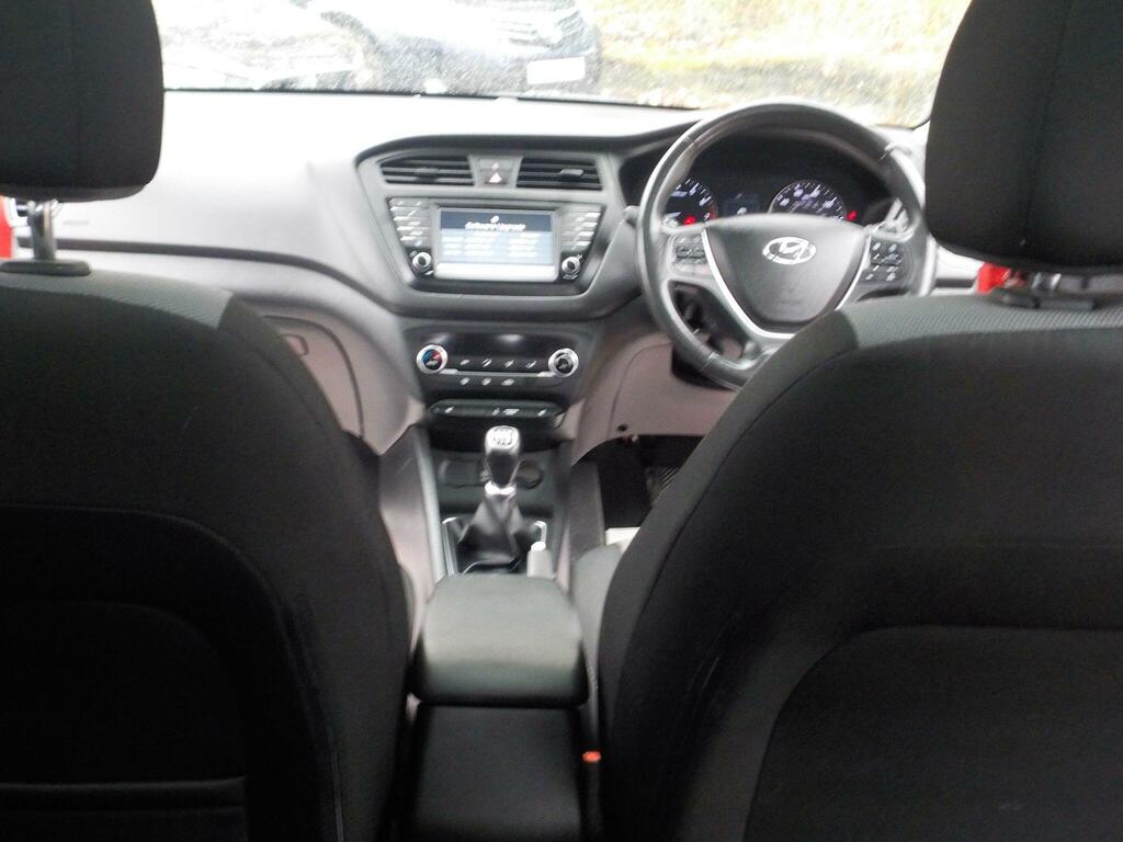 Hyundai I20  White #23
