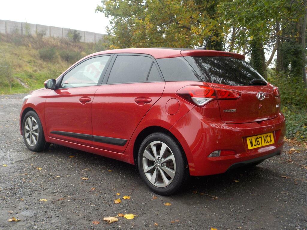 Hyundai I20 1.2 Premium Se Nav Euro 6 Red #3