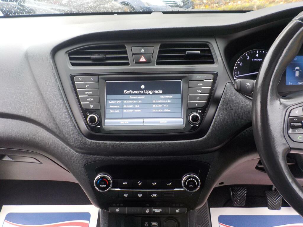 Hyundai I20  White #13
