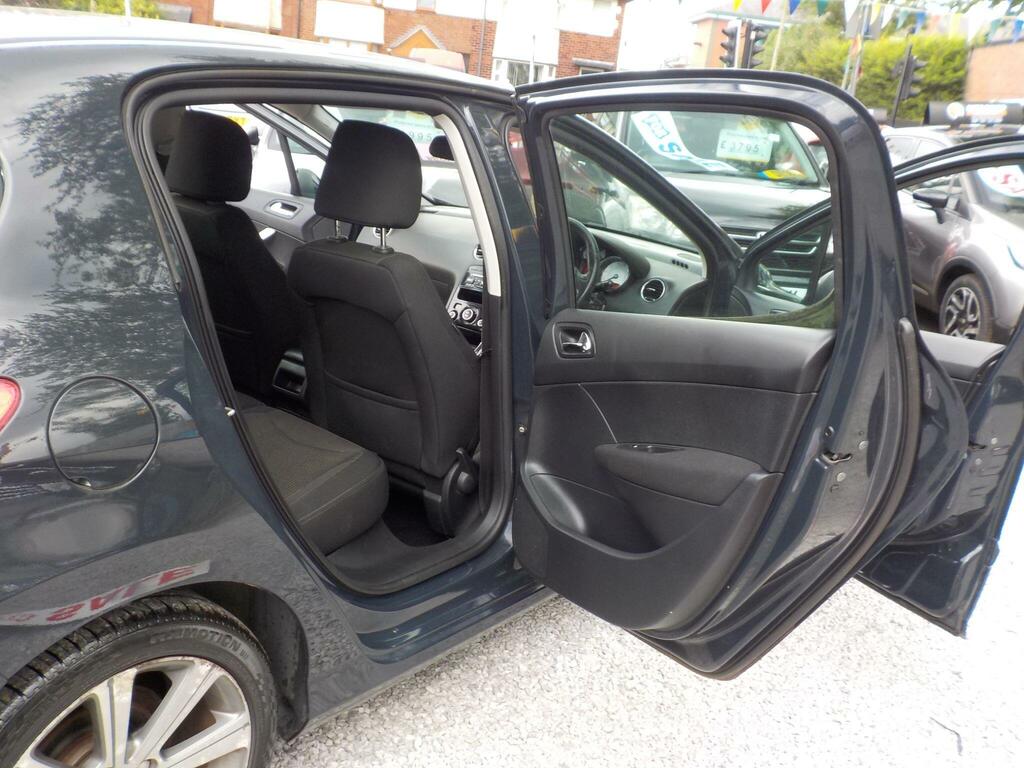 Peugeot 308 1.6 Hdi Active Navigation Version 92 Bhp Black #24