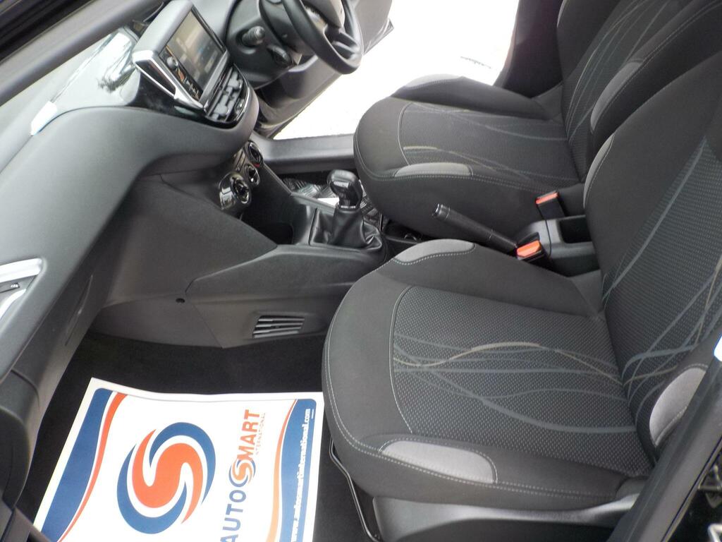Peugeot 208 Hatchback Black #28