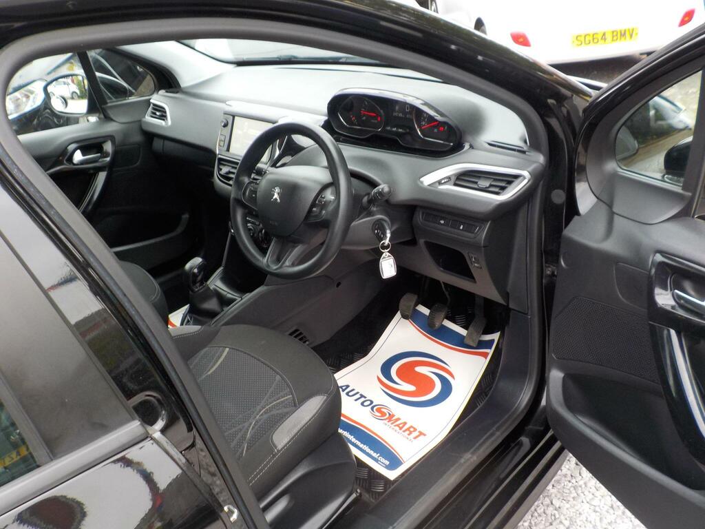 Peugeot 208 Hatchback Black #10
