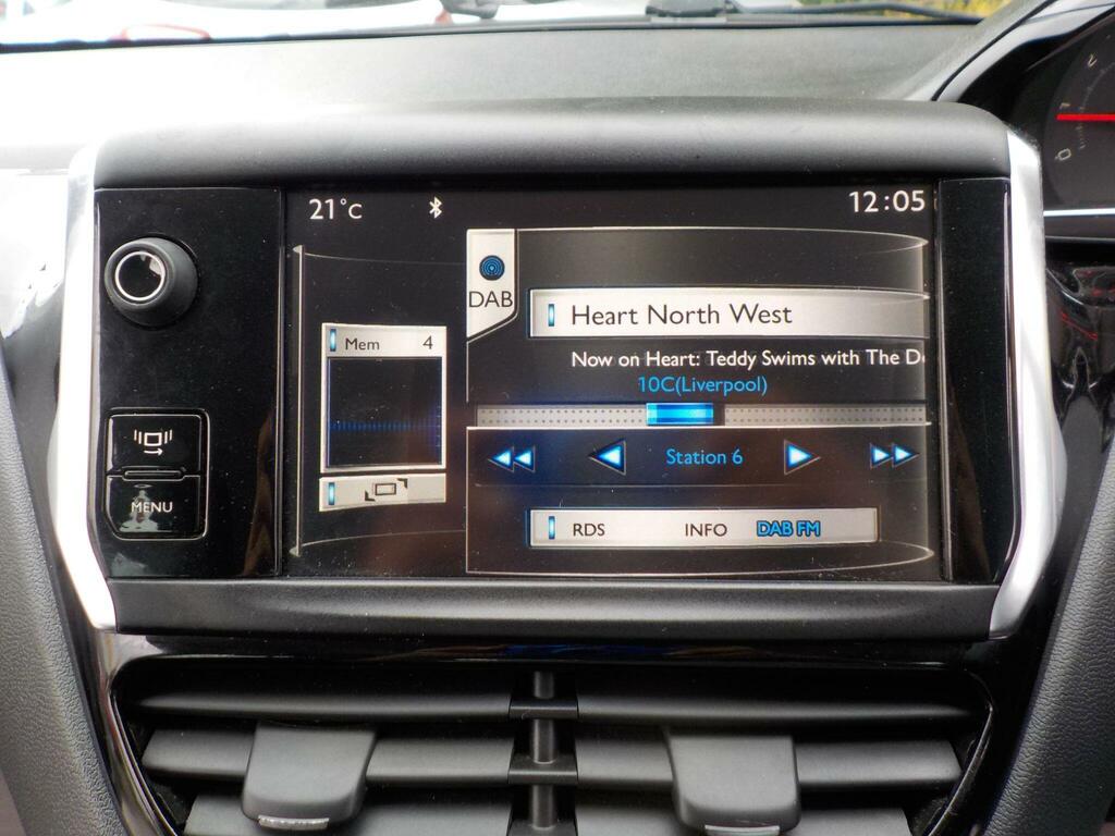 Peugeot 208 Hatchback Black #16