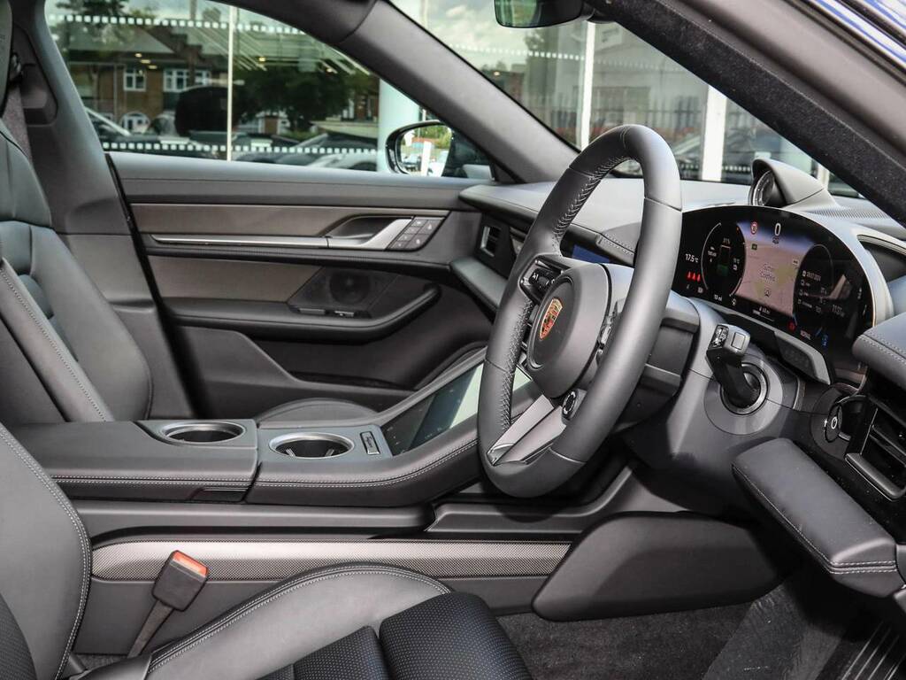Porsche Taycan 4 Cross Turismo Black #5