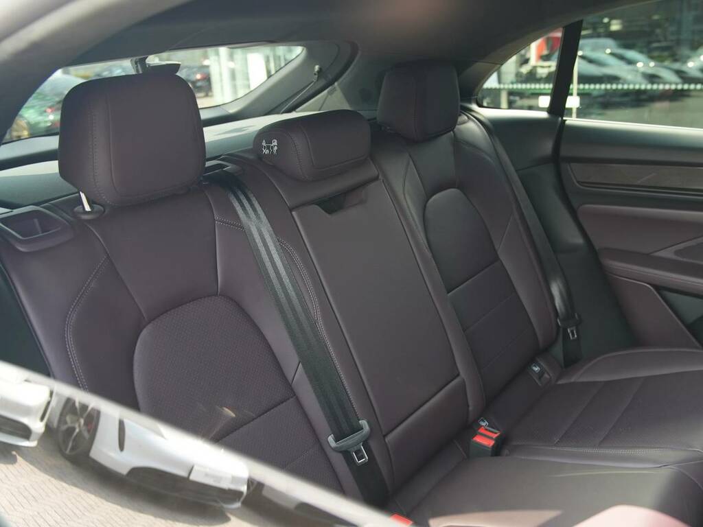 Porsche Macan 265Kw 100Kwh Black #5