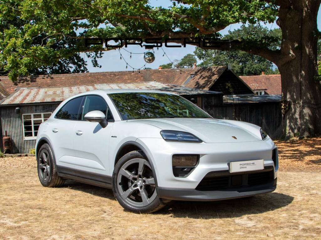 Porsche Macan Electric Grey #5