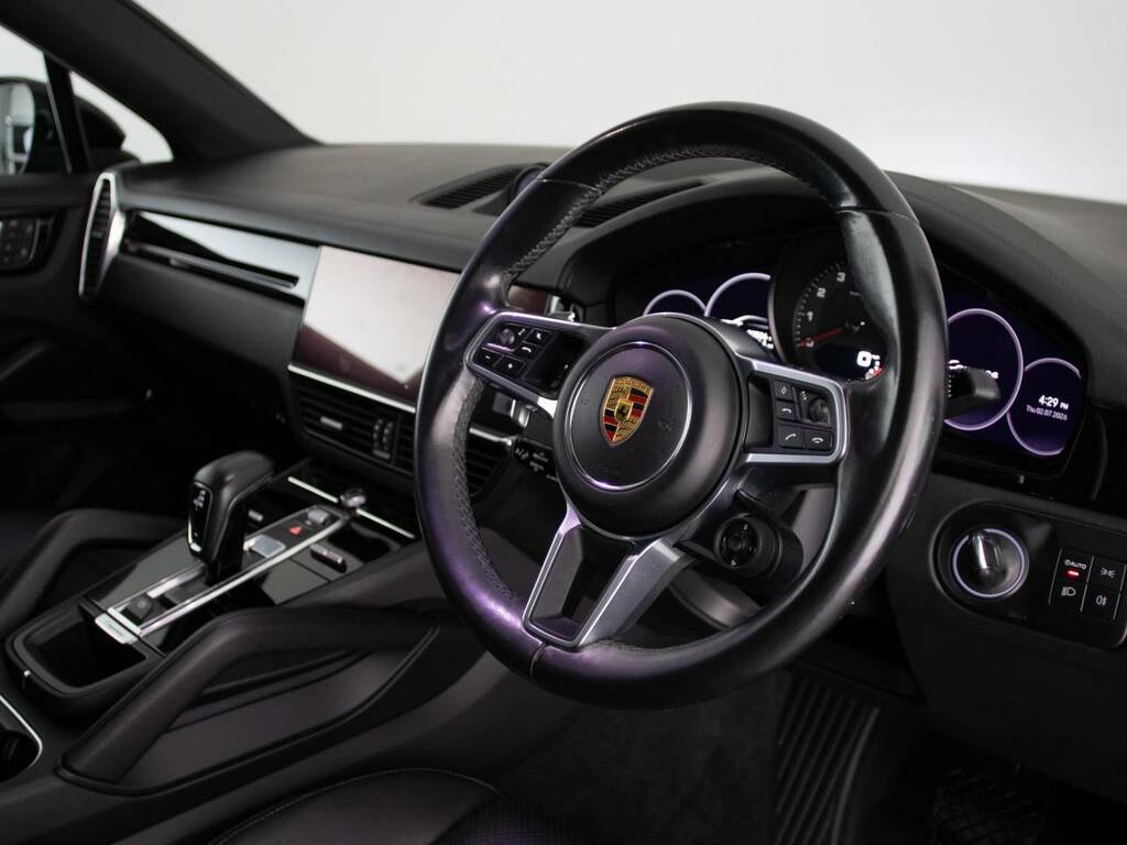 Porsche Cayenne Coup233 My22 Black #4