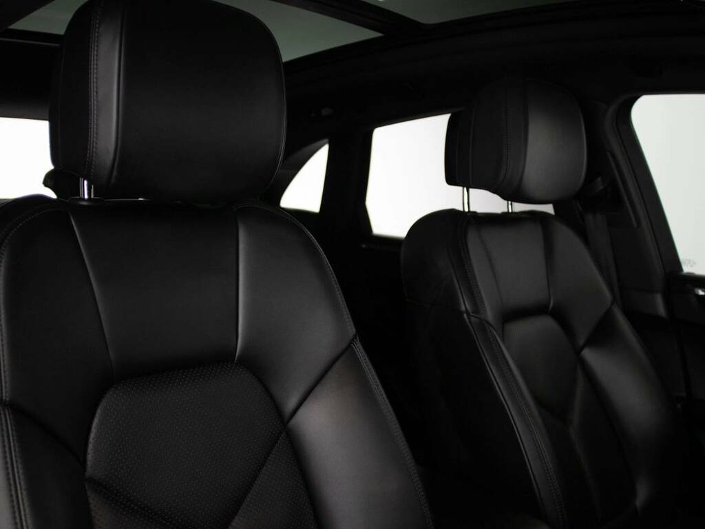 Porsche Macan Suv #5