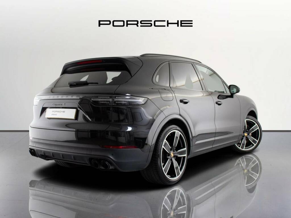 Porsche Cayenne S Platinum Edition My23 Black #3