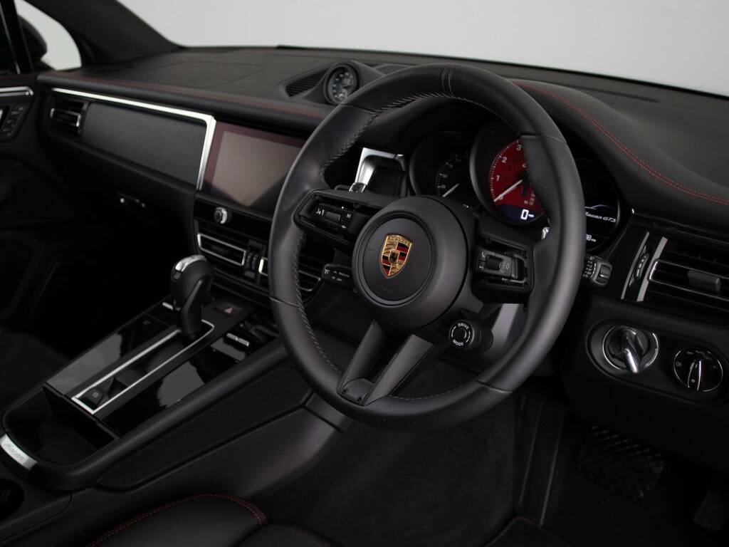 Porsche Macan Gts Black #4