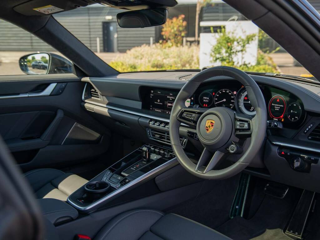 Porsche 911 Turbo S My22 Black #4