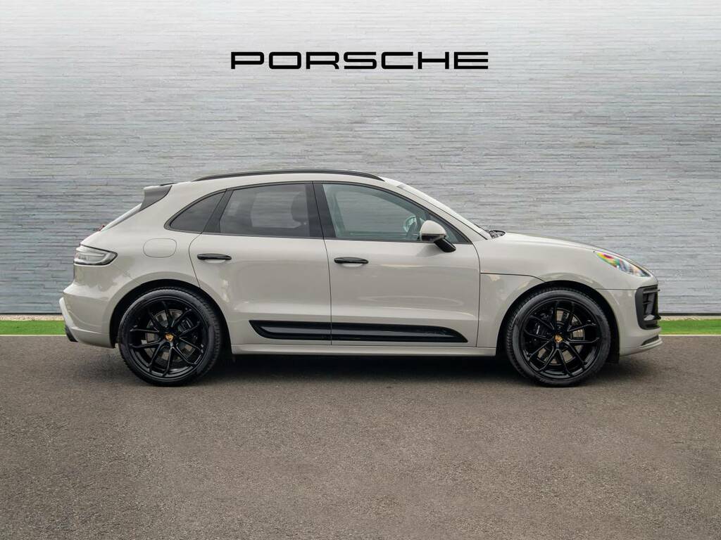Porsche Macan Gts #2