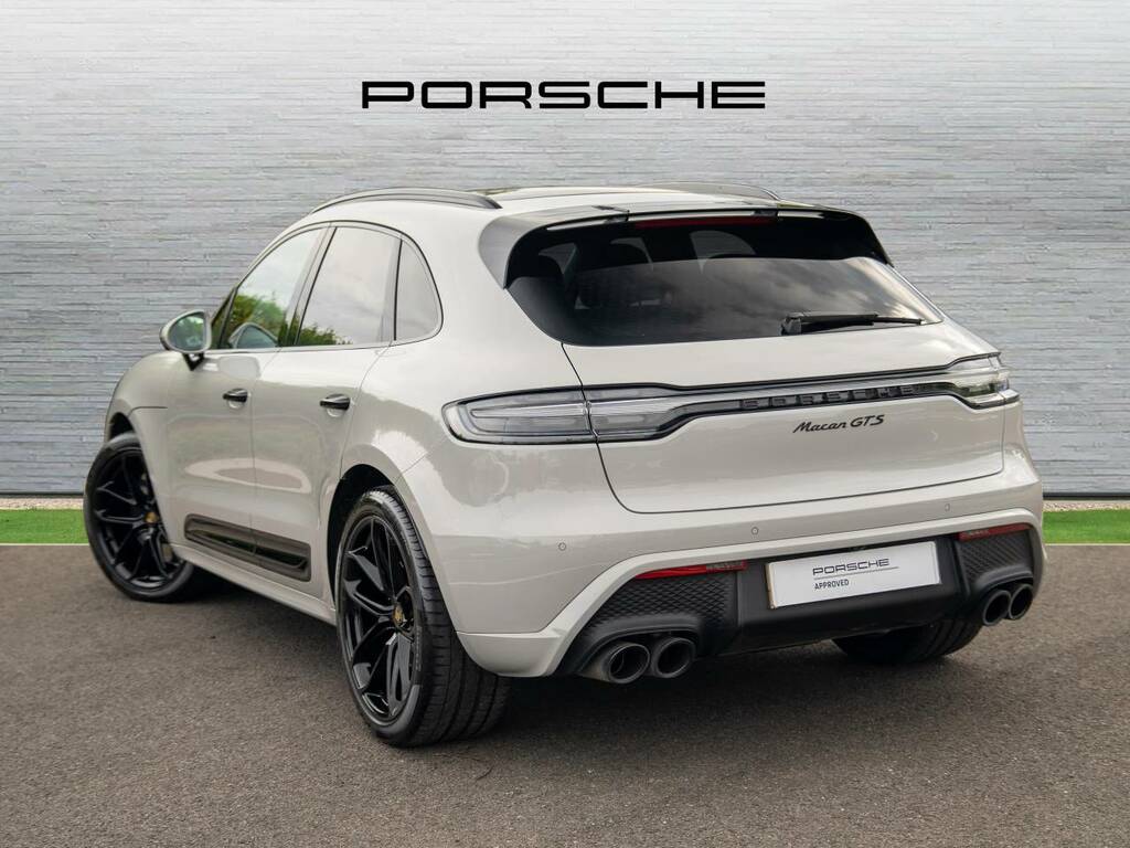 Porsche Macan Gts #3