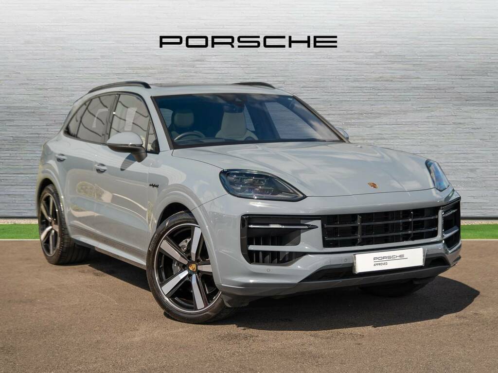 Porsche Cayenne E-hybrid My24 Grey