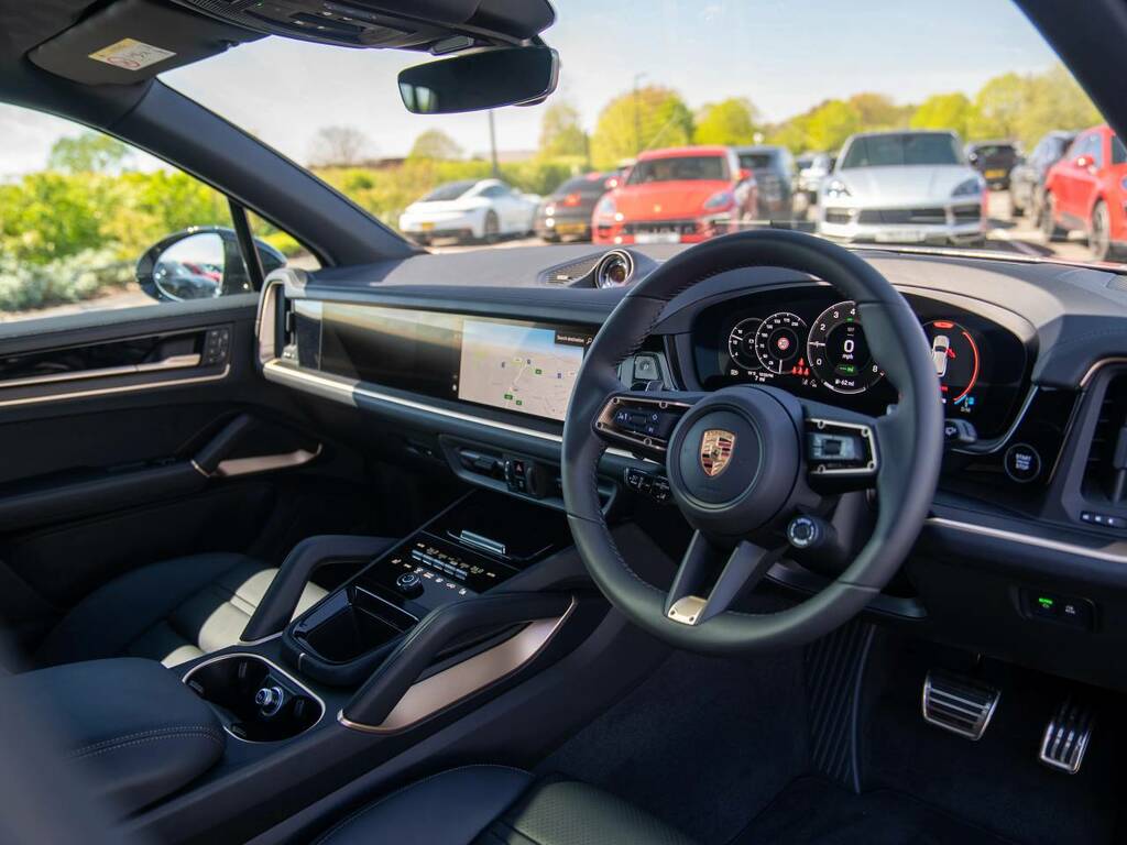Porsche Cayenne S E-hybrid Black Edition Grey #4