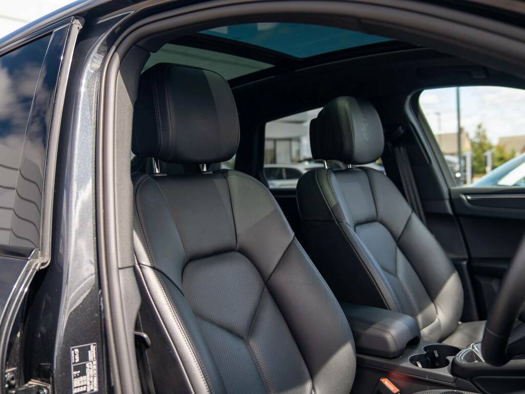 Porsche Macan T Grey #5
