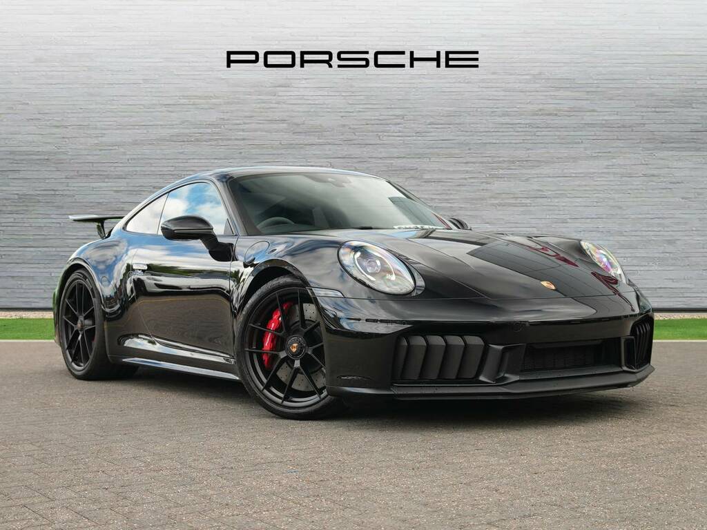 Porsche 911 Carrera 4 Gts Black