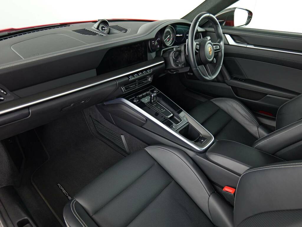 Porsche 911 Turbo My22 Red #5