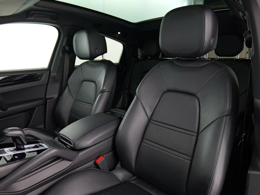 Porsche Cayenne E-hybrid Coupe Black #5