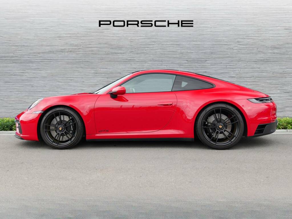 Porsche 911 Carrera 4 Gts My22 Red #2