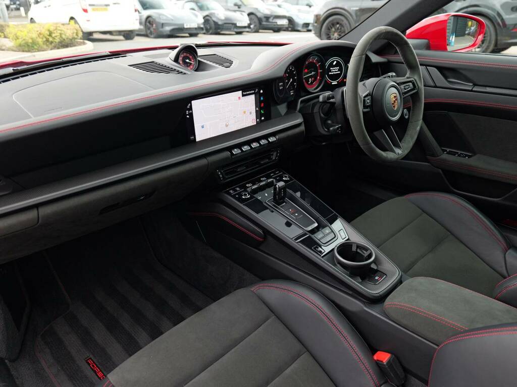 Porsche 911 Carrera 4 Gts My22 Red #5