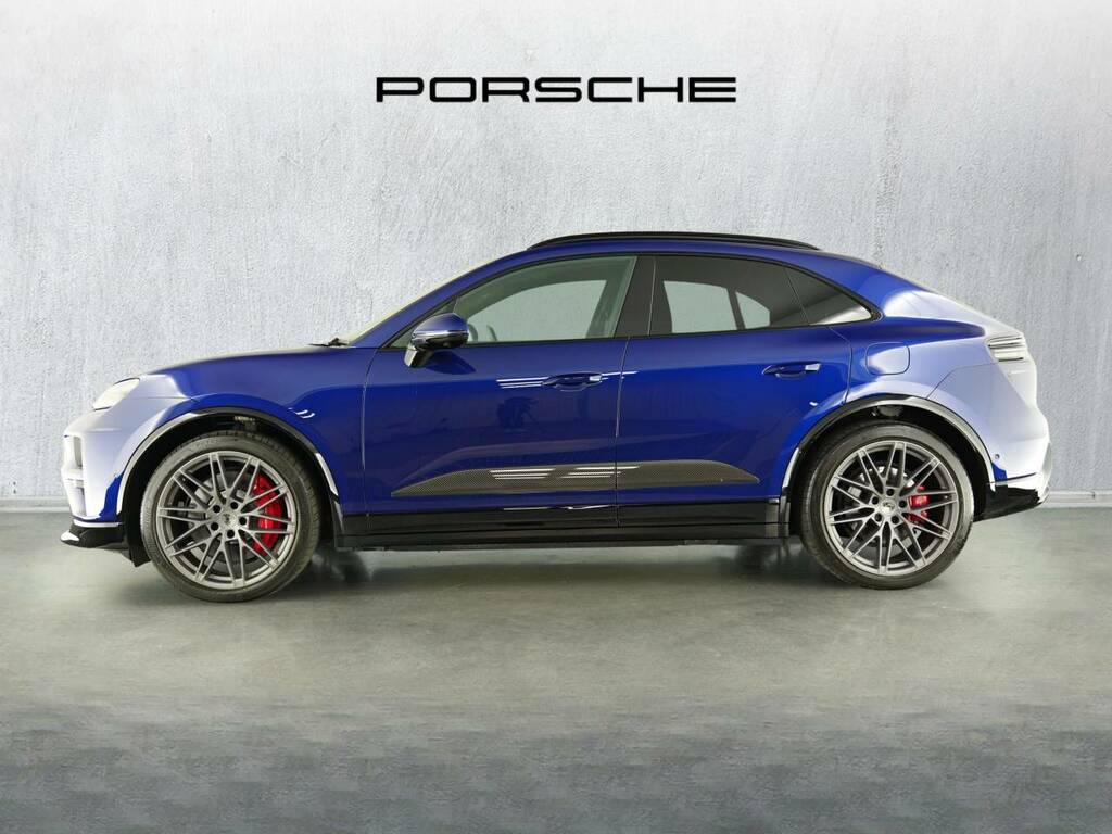 Porsche Macan Turbo Electric Blue #2