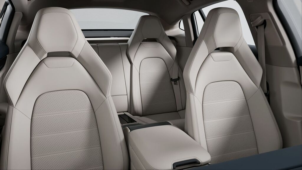 Porsche Panamera 4 E-hybrid My24 Blue