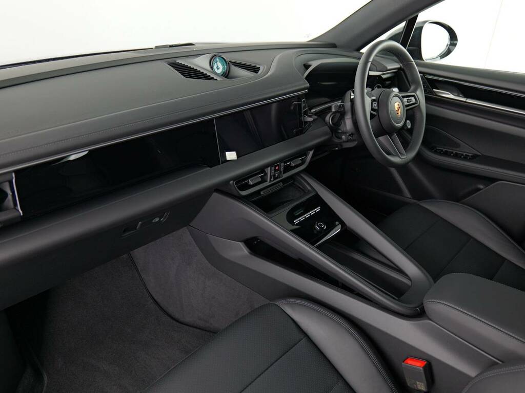 Porsche Macan Electric Grey #5