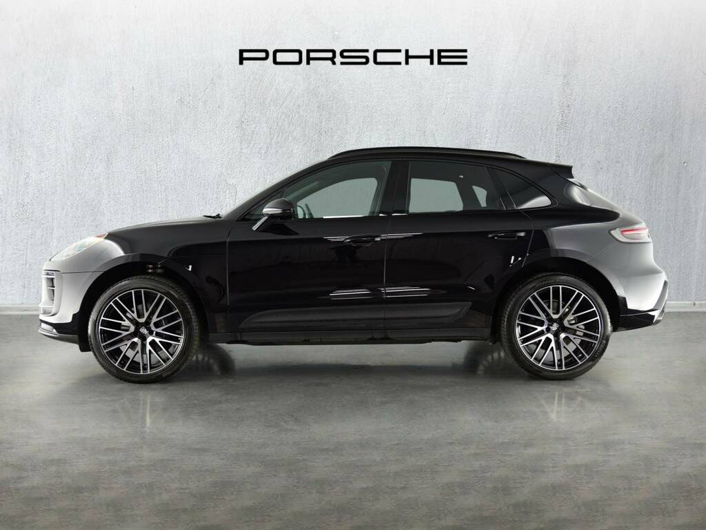 Porsche Macan Suv  Black #2