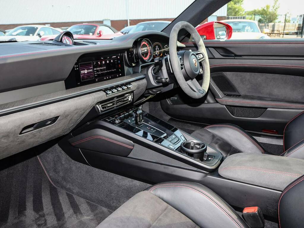 Porsche 911 Carrera Gts My24 Red #5
