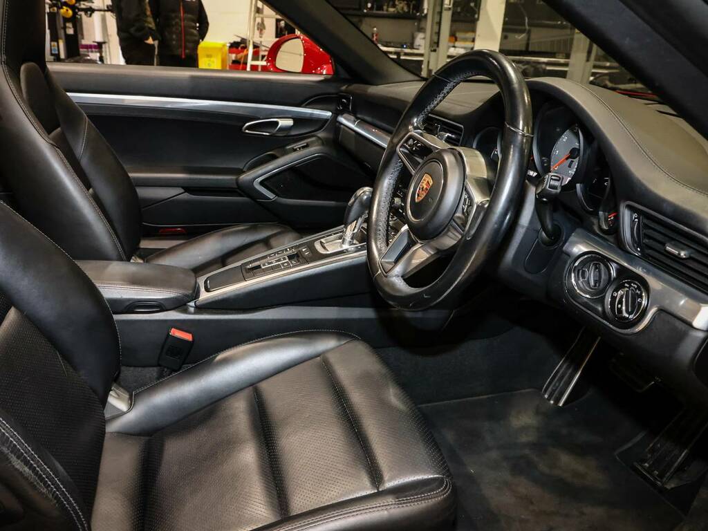 Porsche 911 Carrera 4S Cabriolet Red #5