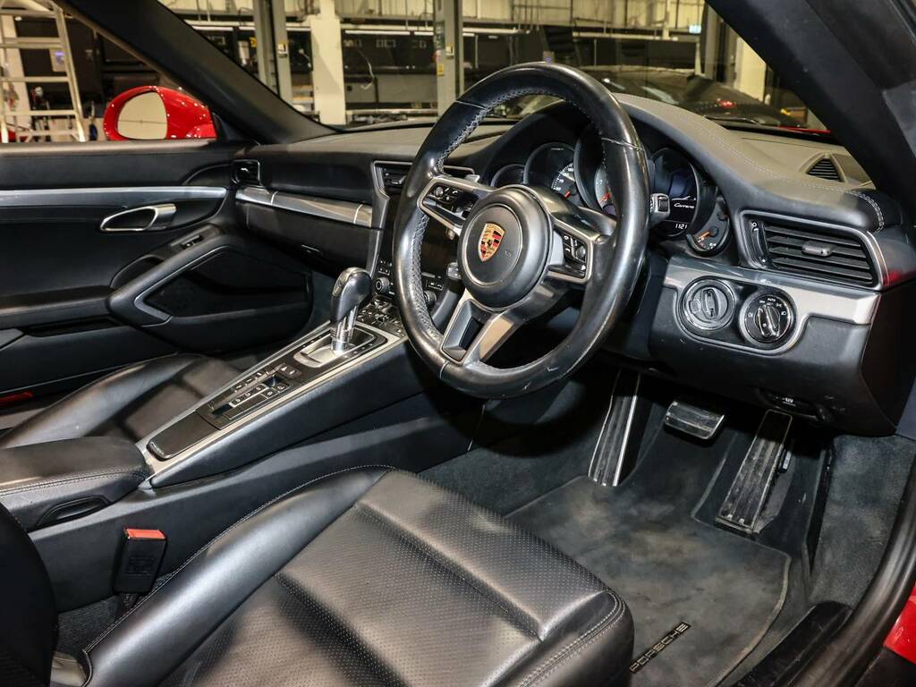 Porsche 911 Carrera 4S Cabriolet Red #4