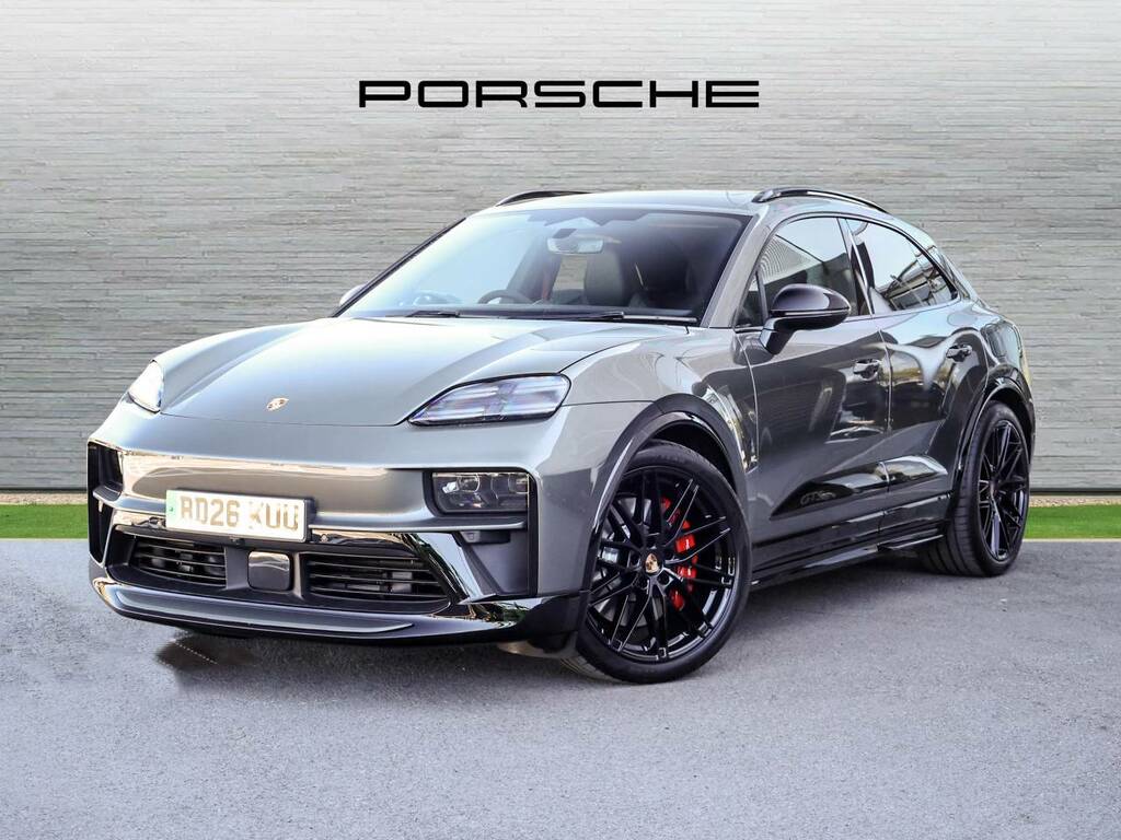 Porsche Macan Gts Electric Green #2