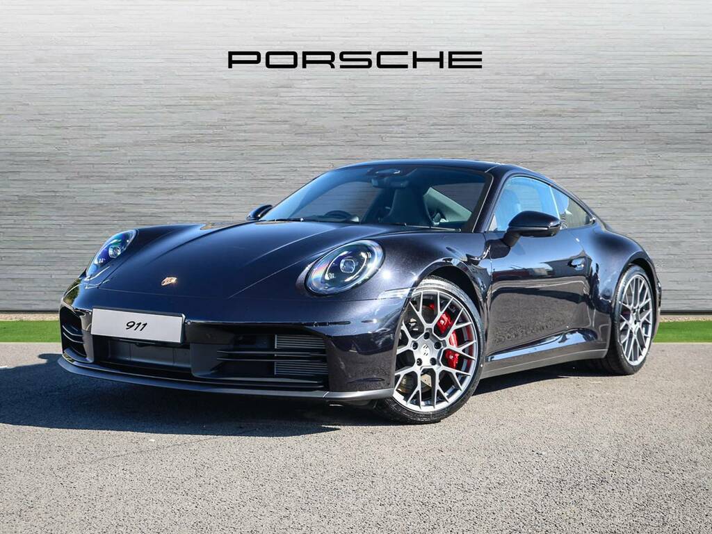 Porsche 911 Carrera 4S Black #2