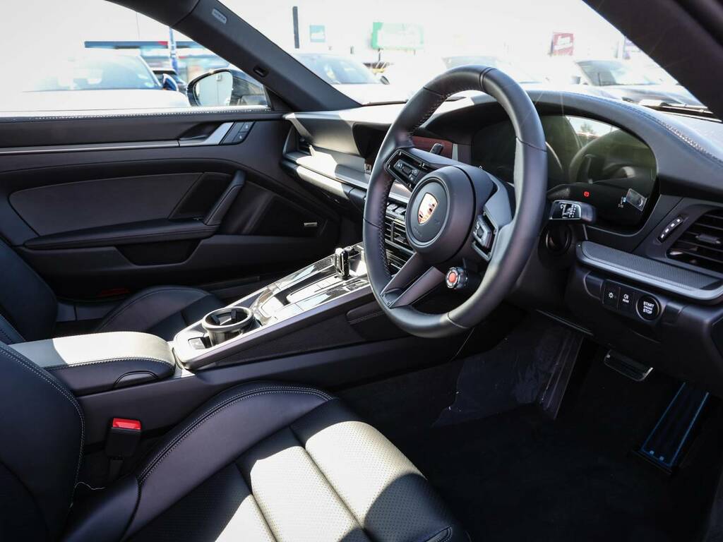 Porsche 911 Carrera 4S Black #4