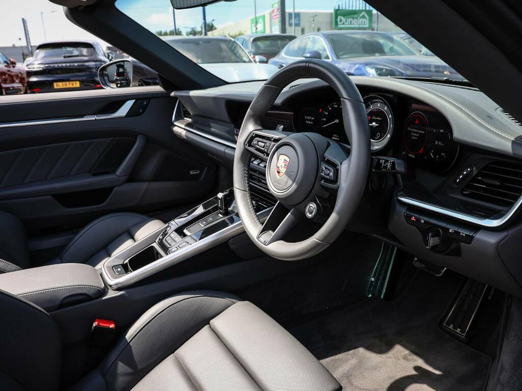 Porsche 911 Turbo Cabriolet My24 Grey #4