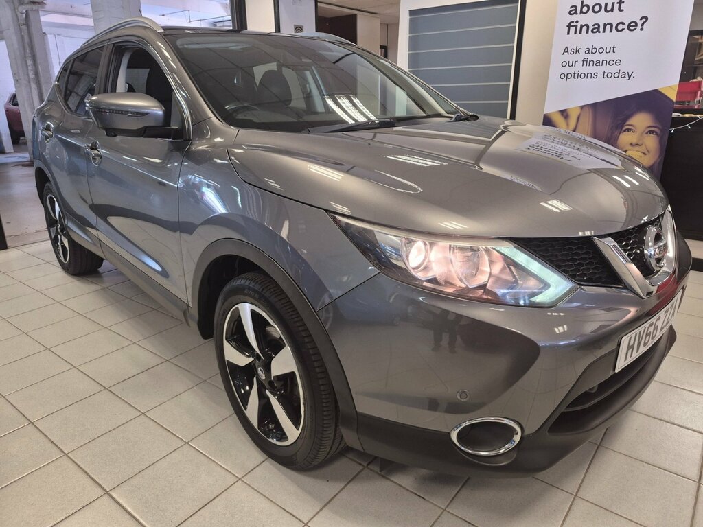 Nissan Qashqai 1.5 Dci Tekna 108 Bhp White #1