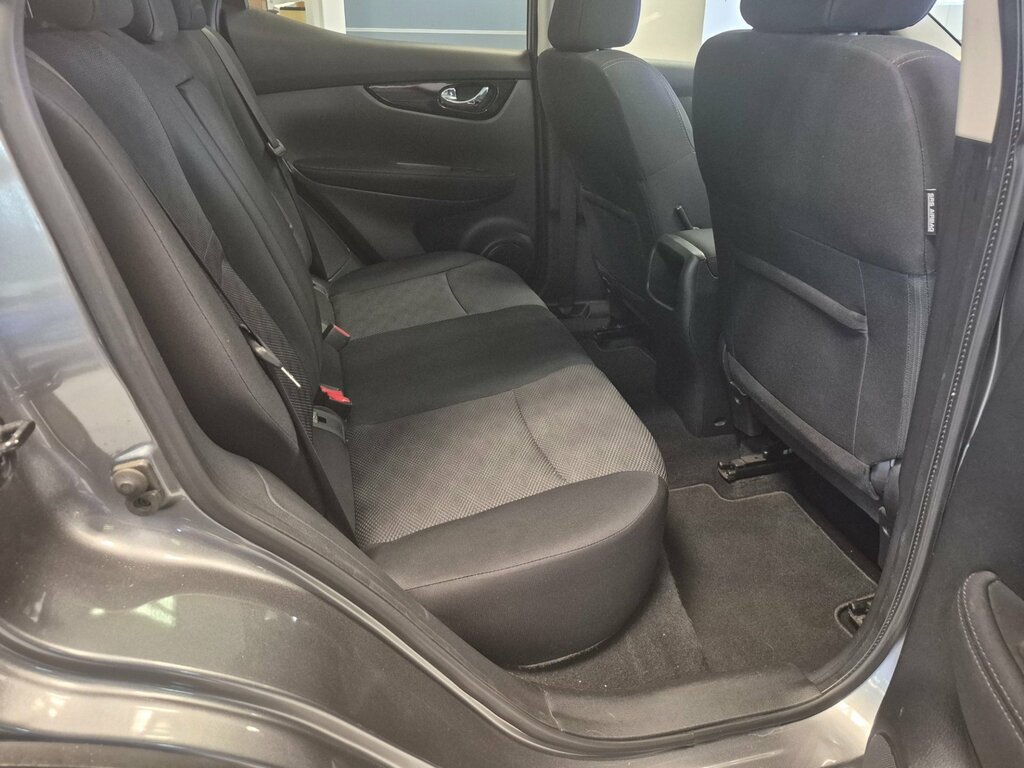 Nissan Qashqai 1.5 Dci Tekna 108 Bhp White #15